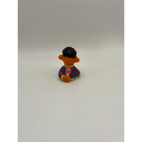 Vintage Tara Toys Sesame Street Ernie with Ice Cream Finger Puppet Toy - Picture 4 of 8